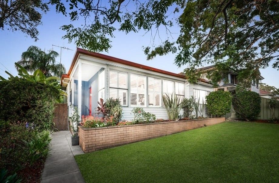 19 BROMFIELD AVE, TOONGABBIE, NSW 2146
