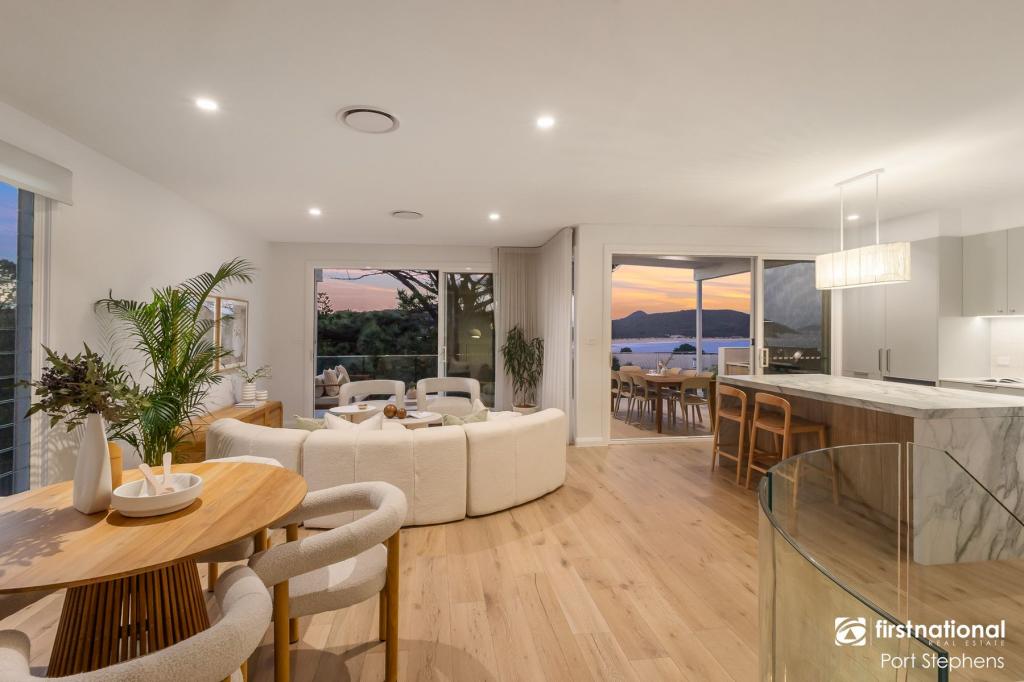 2/44c Squire St, Fingal Bay, NSW 2315