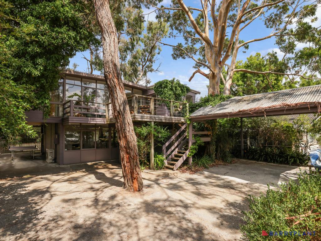 12 Woodland Ave, Silverleaves, VIC 3922