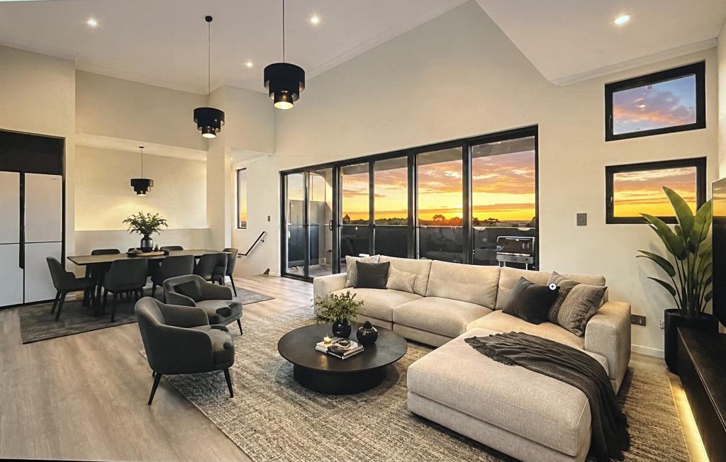 10 Shore Lane, Port Kennedy, WA 6172