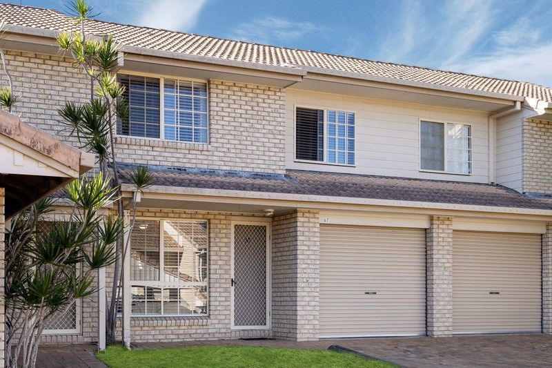 67/99 Barbaralla Dr, Springwood, QLD 4127