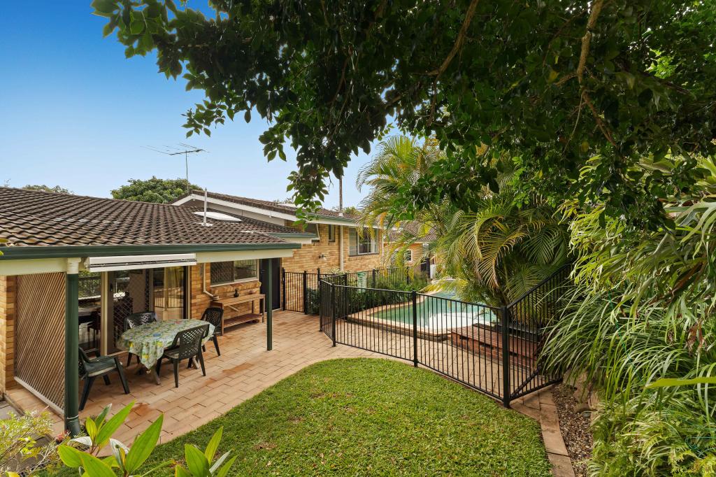 17 Warana St, The Gap, QLD 4061