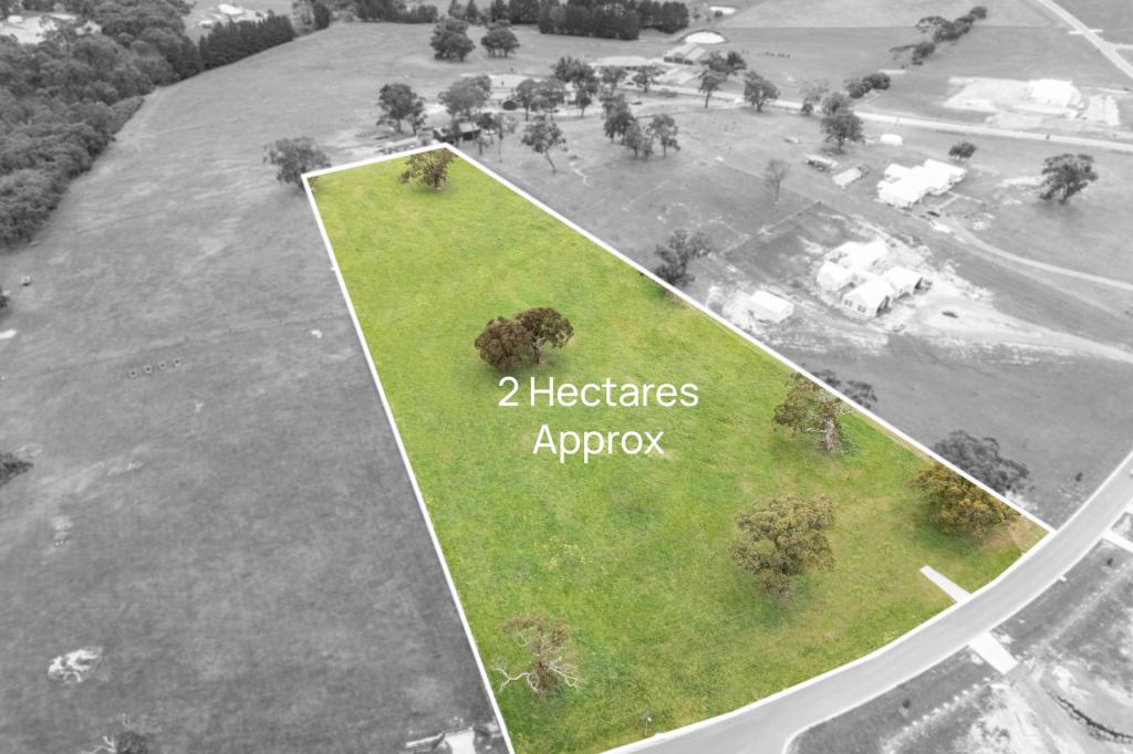 15 Sir Leo Curtis Dr, Wandong, VIC 3758