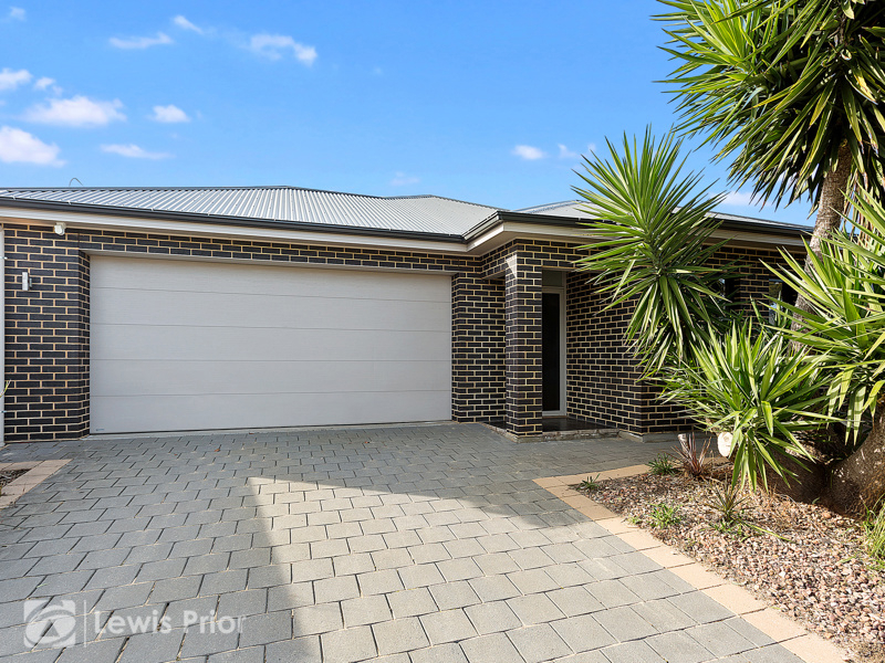 14 Kakadu Dr, Morphett Vale, SA 5162