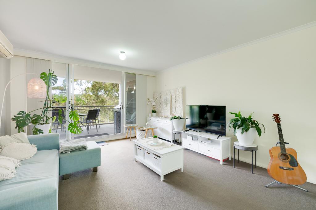 354/80 John Whiteway Dr, Gosford, NSW 2250