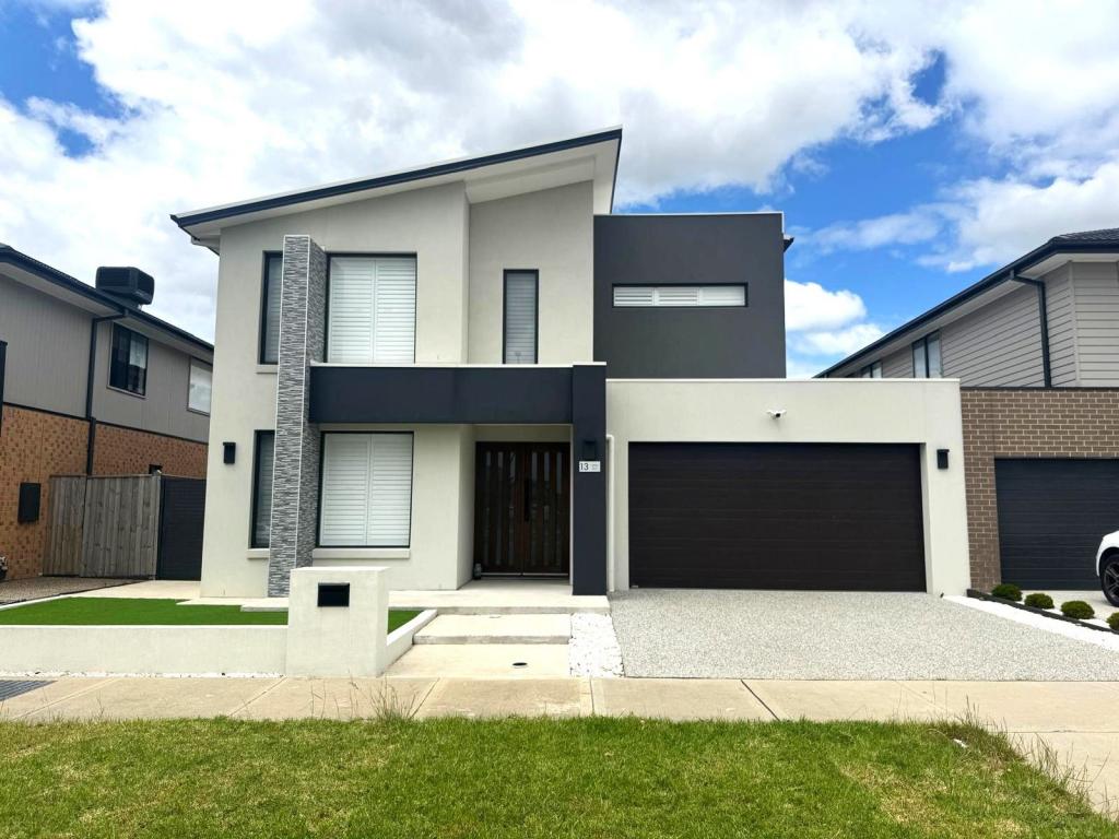 13 Laker Bvd, Clyde North, VIC 3978
