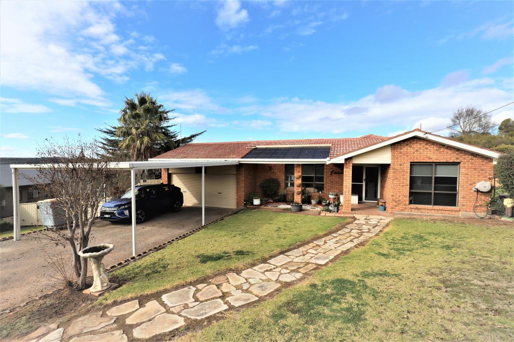 17 Donaldson St, Cootamundra, NSW 2590