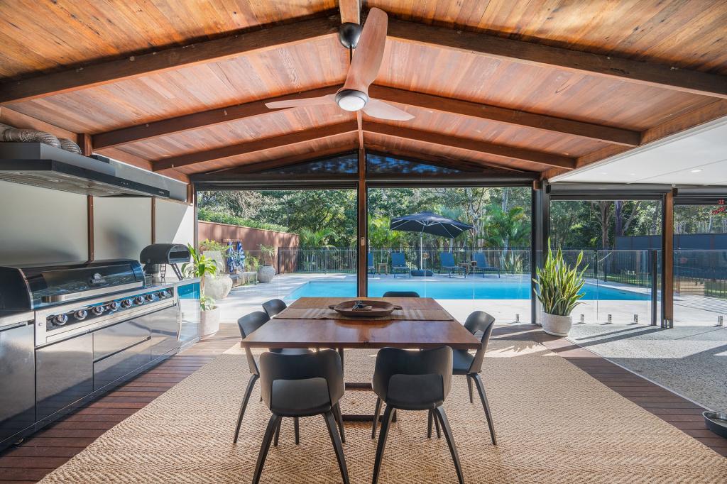 634 Point Plomer Rd, Crescent Head, NSW 2440