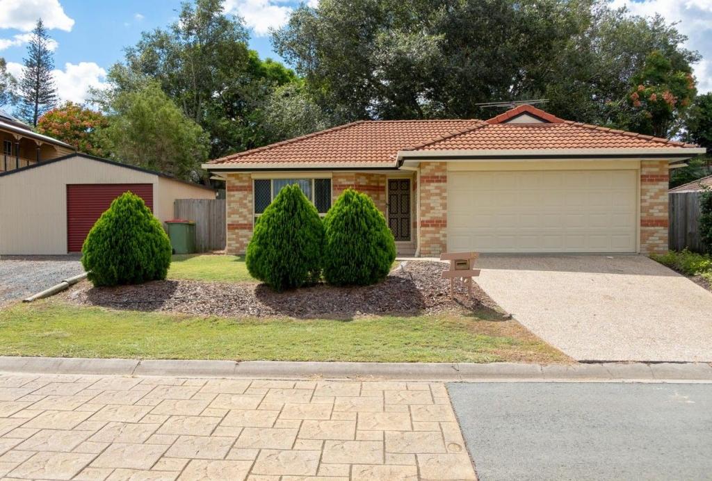 18 Mcdougall Cl, Silkstone, QLD 4304