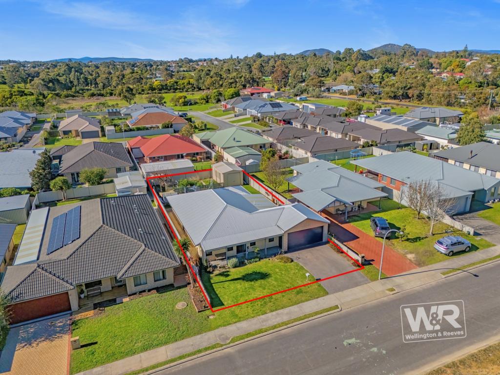 54 Clydesdale Rd, Mckail, WA 6330