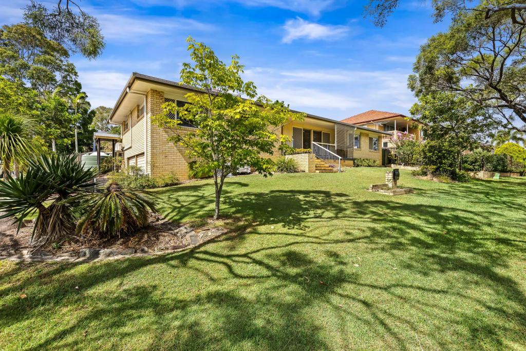 55 Ara St, Camp Hill, QLD 4152