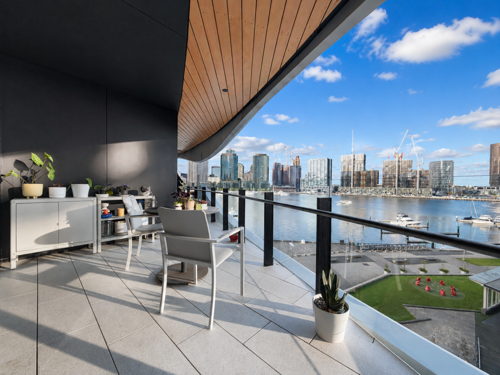 408/2 Glenti Pl, Docklands, VIC 3008
