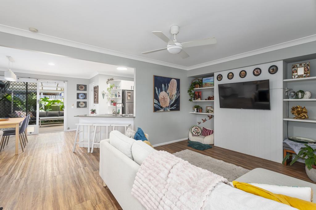 3/9 CUPANIA PL, ELANORA, QLD 4221