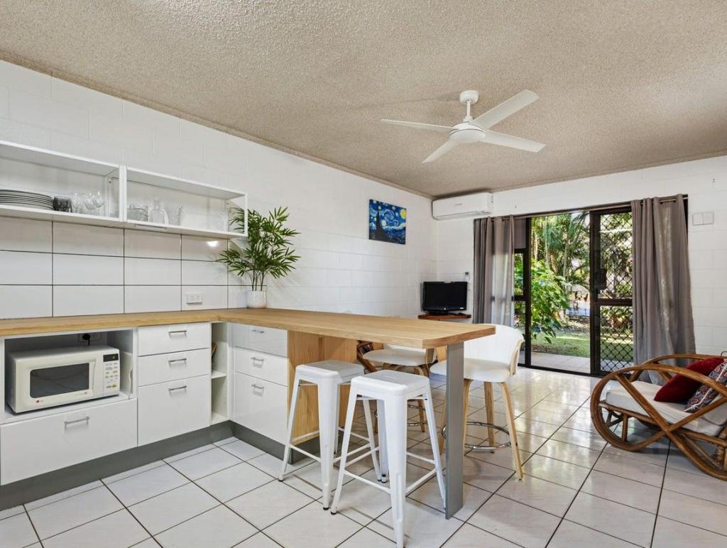 4/63-65 MOORE ST, TRINITY BEACH, QLD 4879