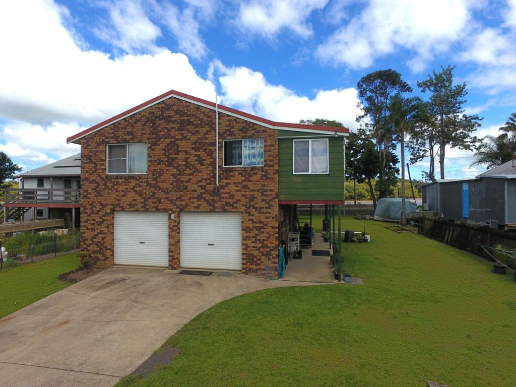 214 Baraang Dr, Broadwater, NSW 2472