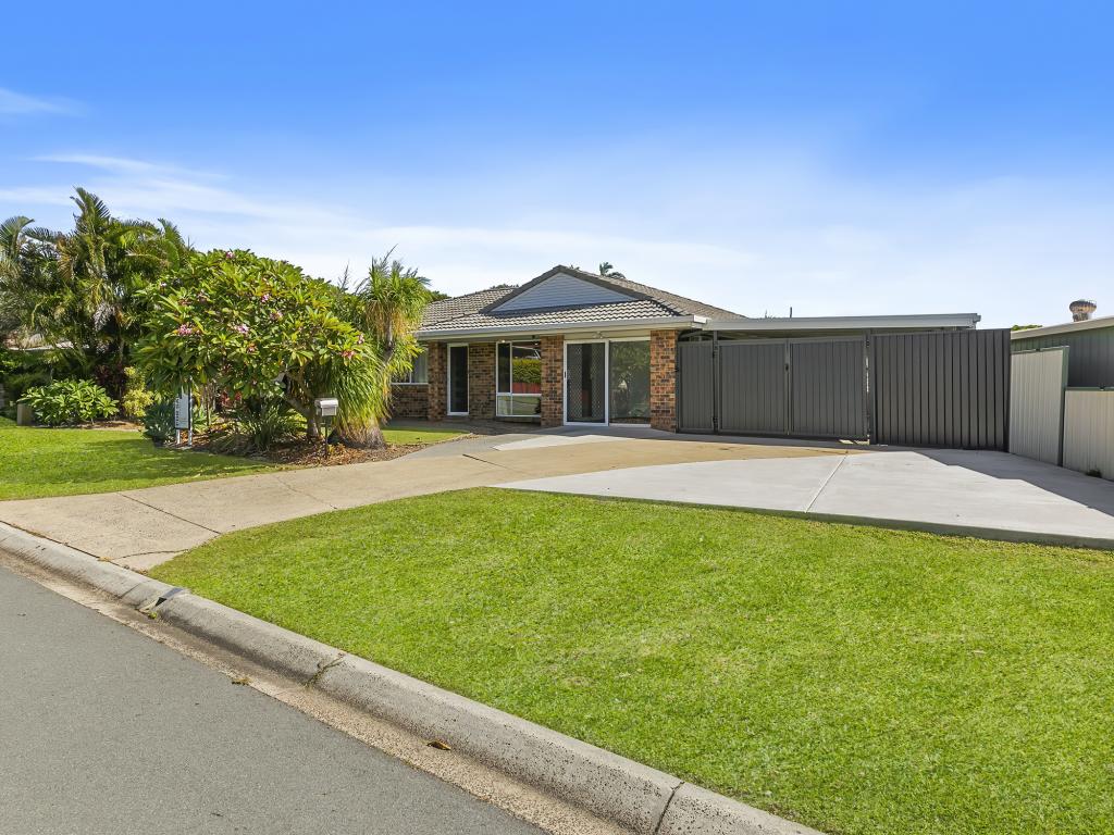 7 Trent Ct, Sandstone Point, QLD 4511