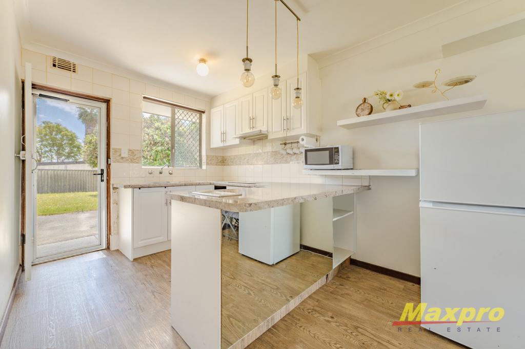 2/252 SPENCER RD, THORNLIE, WA 6108