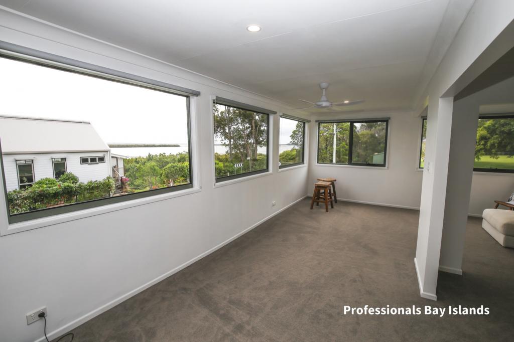 146 JACKSON RD, RUSSELL ISLAND, QLD 4184