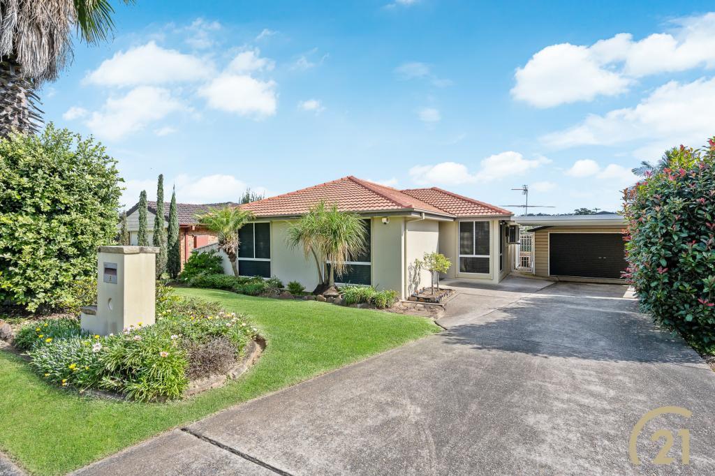 8 Tuncurry St, Bossley Park, NSW 2176