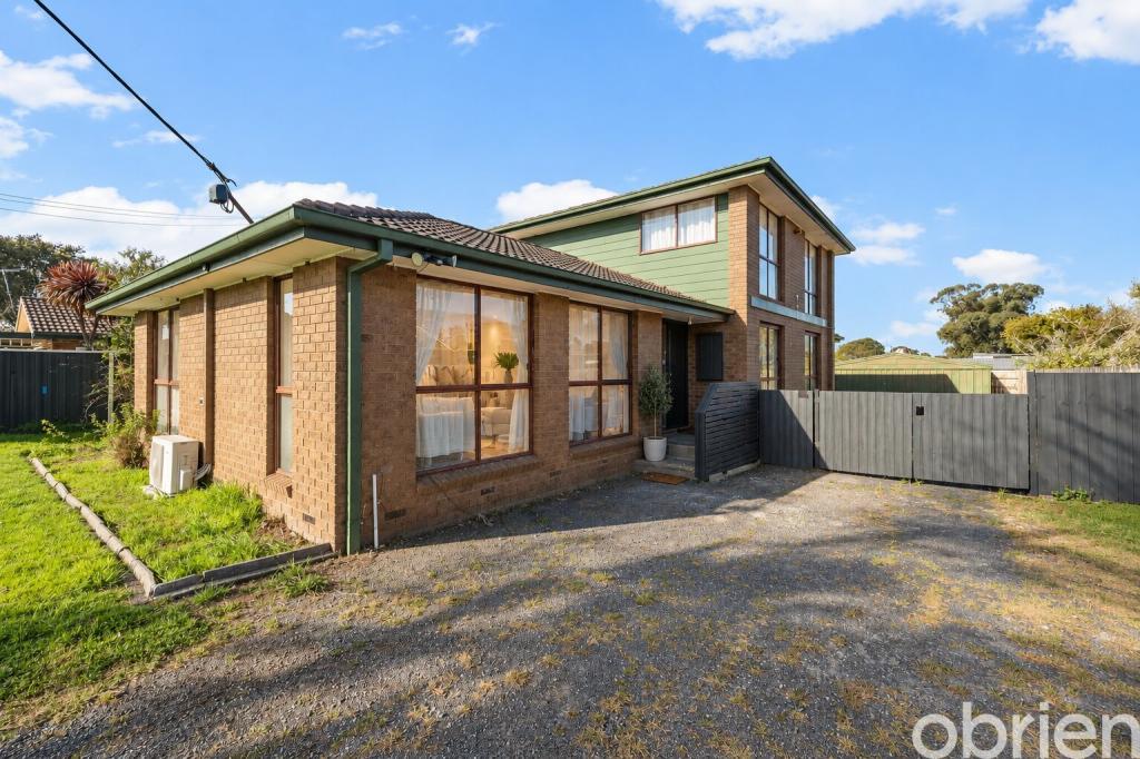 104 RACECOURSE RD, PAKENHAM, VIC 3810