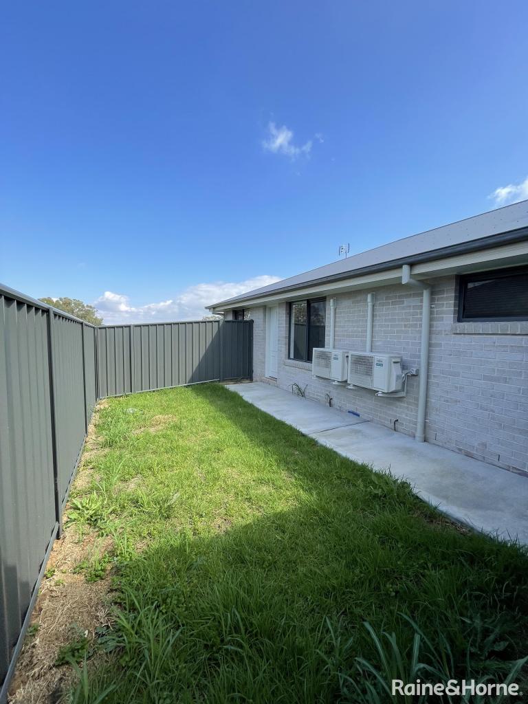 2/24 Rodgers Rd, West Tamworth, NSW 2340