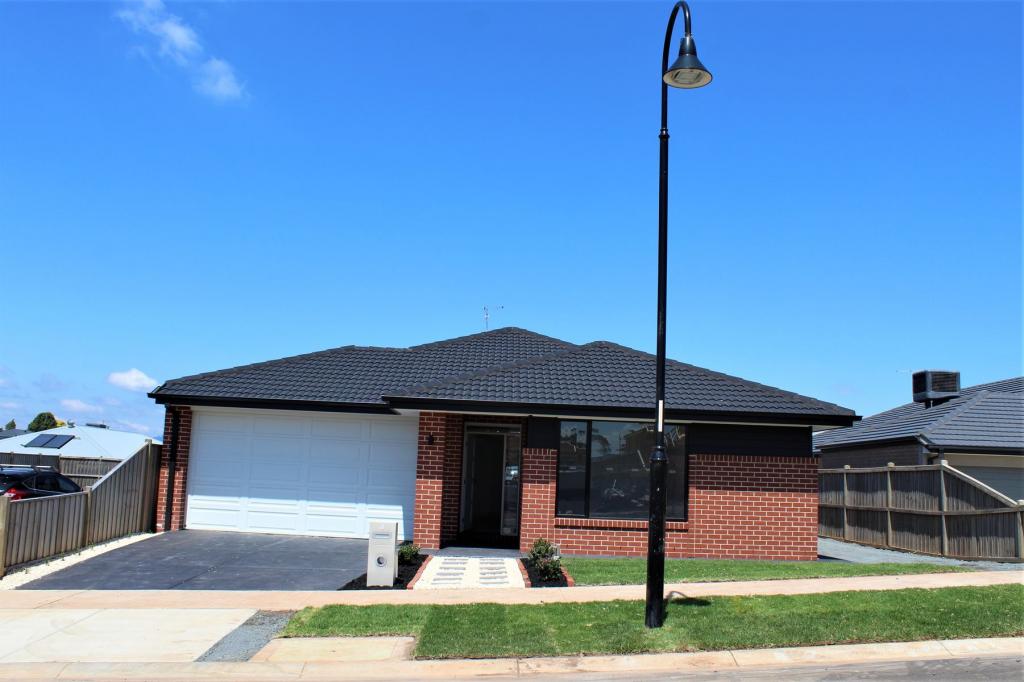 4 Kurrajong Rd, Warragul, VIC 3820