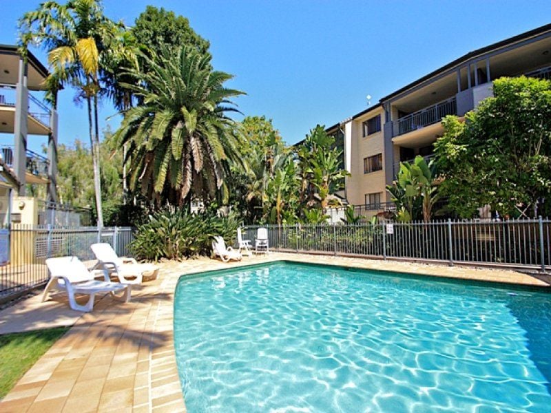 6/300 Sir Fred Schonell Dr, St Lucia, QLD 4067