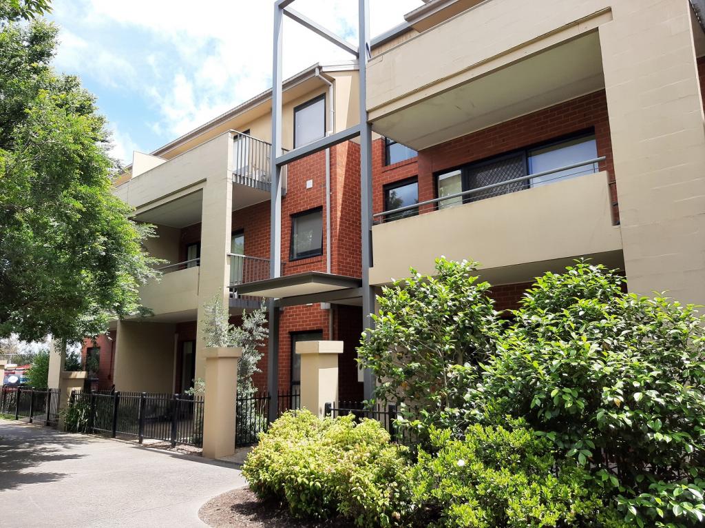 32/1 Greenfield Dr, Clayton, VIC 3168