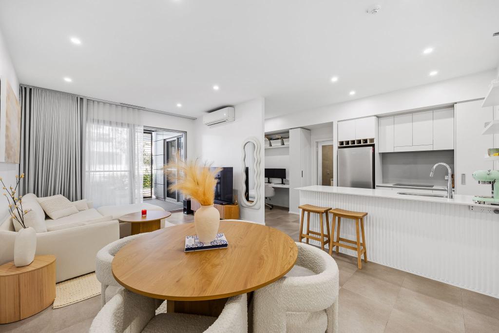 12/9 HAWKSBURN RD, RIVERVALE, WA 6103