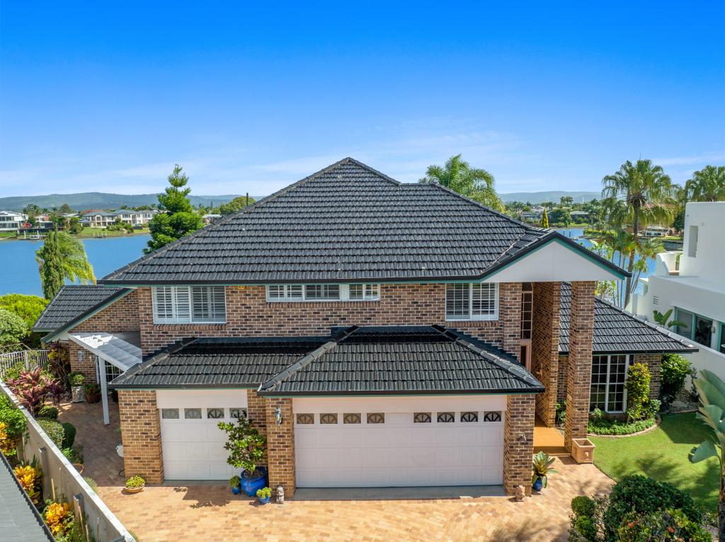 4 Claymore Cres, Bundall, QLD 4217