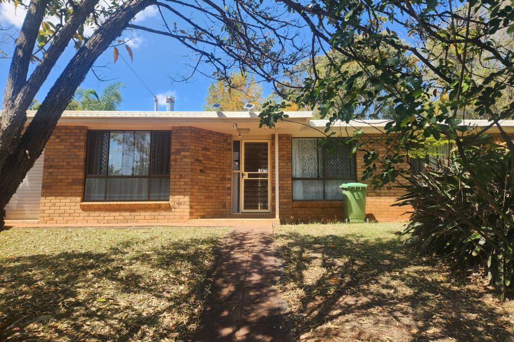 15 Melita Cres, Wilsonton Heights, QLD 4350