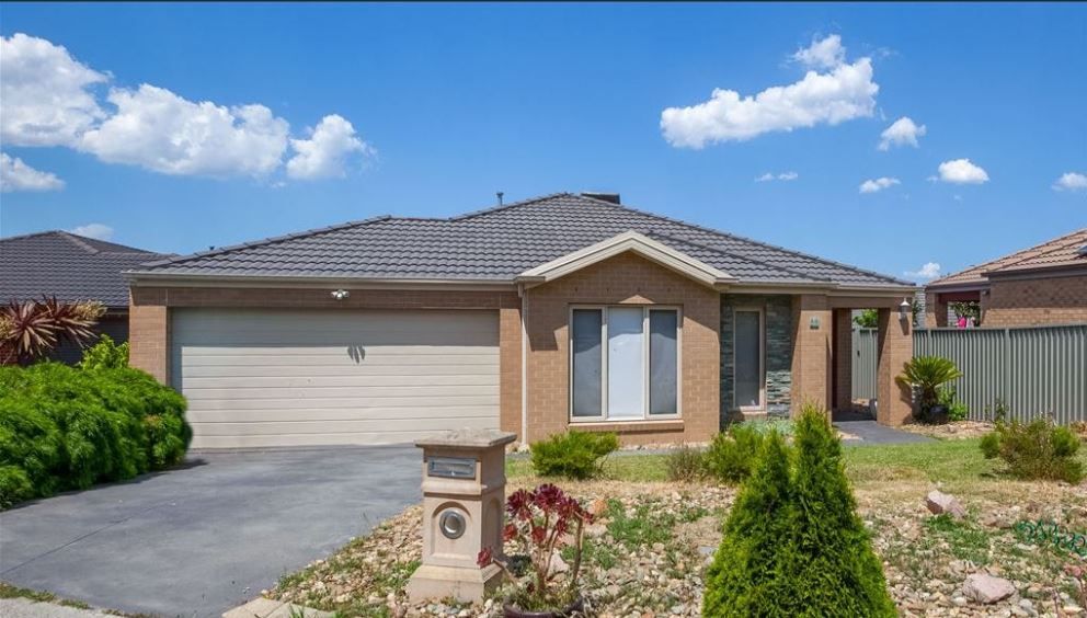 11 Pipetrack Cct, Cranbourne East, VIC 3977