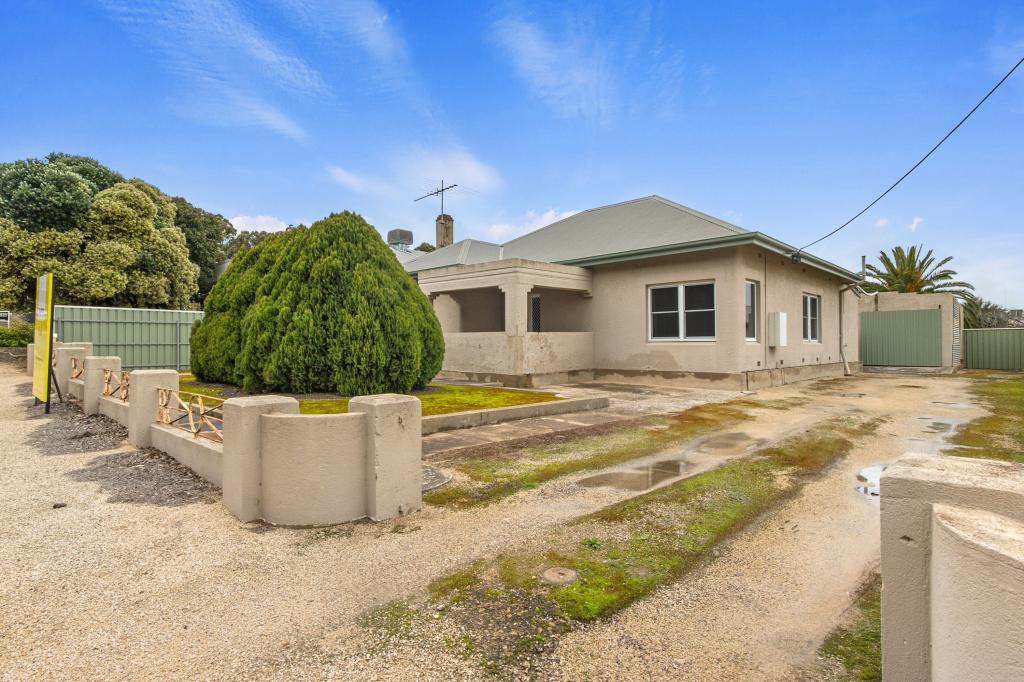 27 Park Tce, Maitland, SA 5573