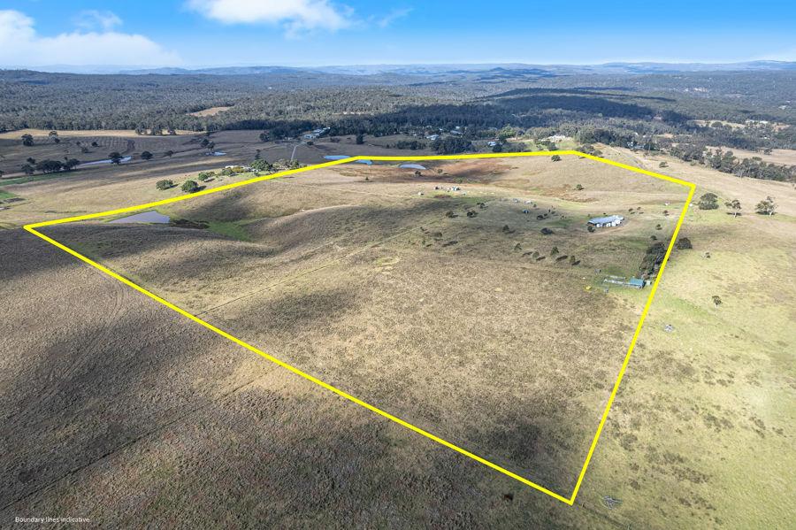 205 Anger Rd, Crows Nest, QLD 4355