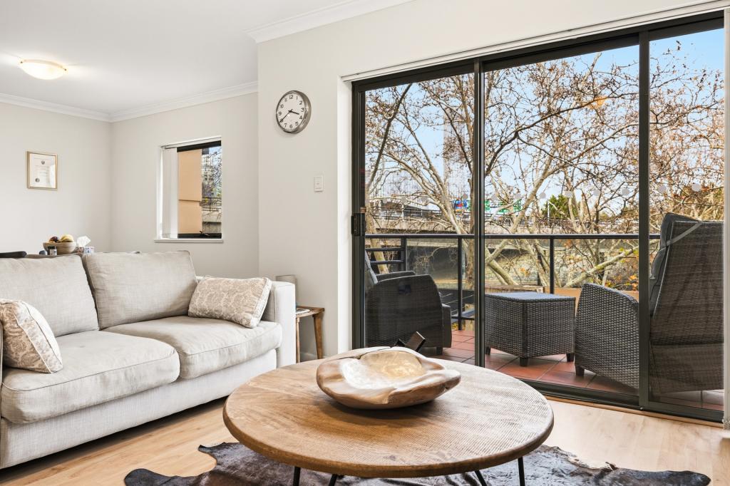 16/110 Mounts Bay Rd, Perth, WA 6000