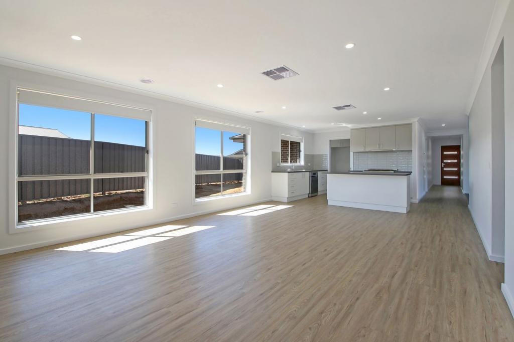 34 Anglesey Way, Thurgoona, NSW 2640