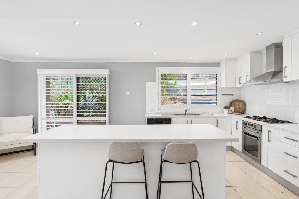 1 Woodside Tce, Narara, NSW 2250