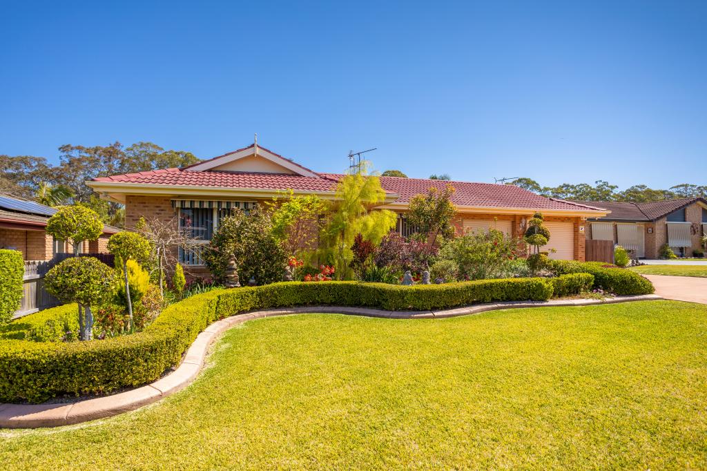 6 Robusta Pde, Taree, NSW 2430