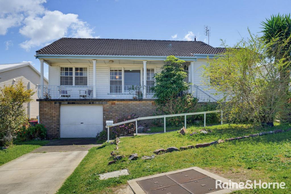49 OCEAN ST, DUDLEY, NSW 2290