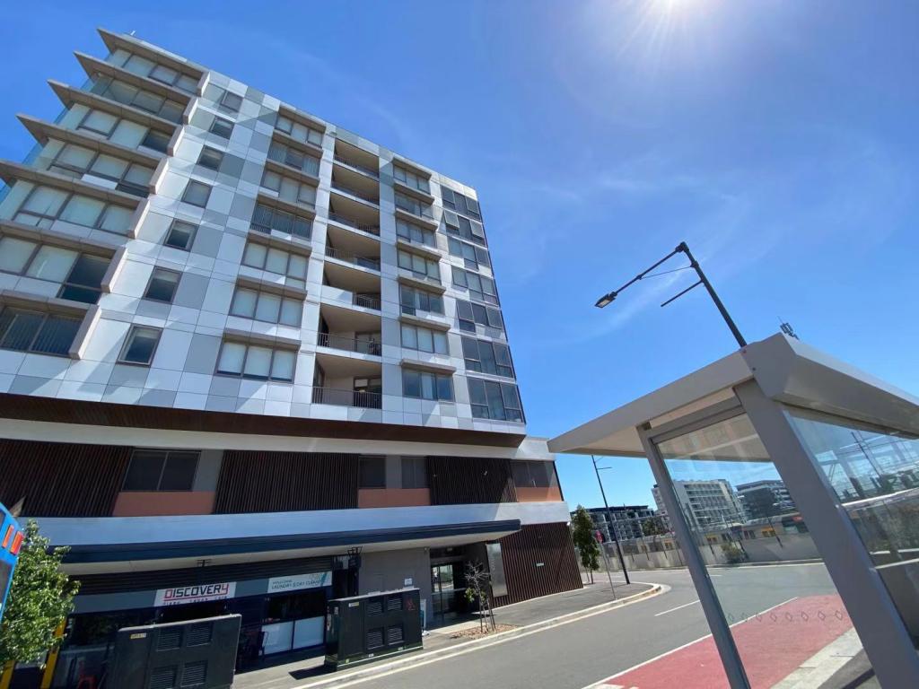 504/2 Discovery Point Pl, Wolli Creek, NSW 2205