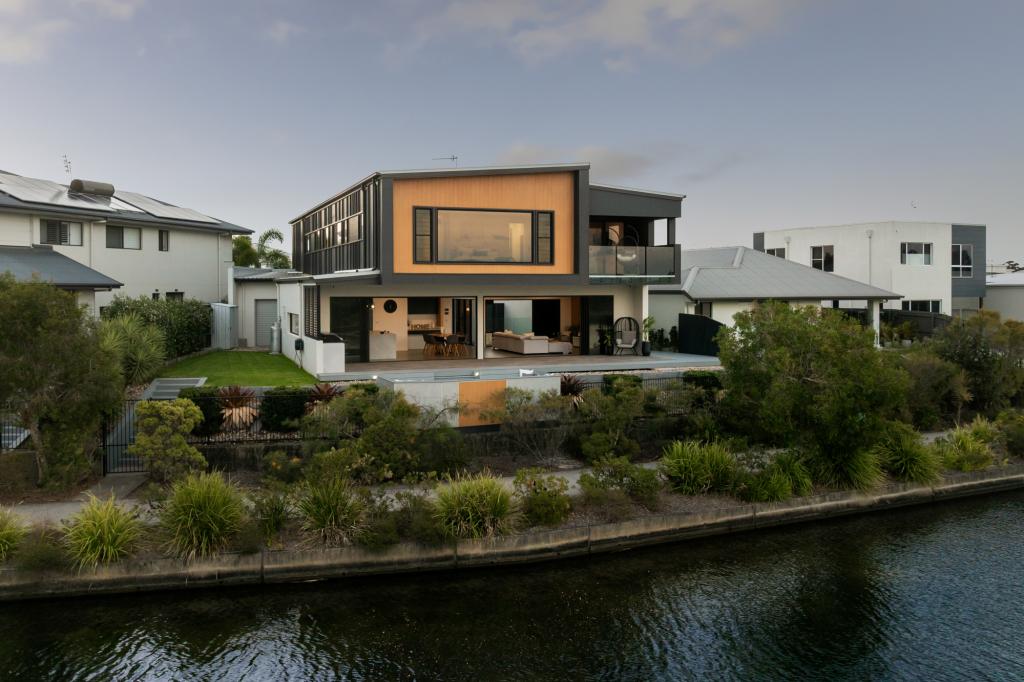 19 Tamborine Cl, Mountain Creek, QLD 4557