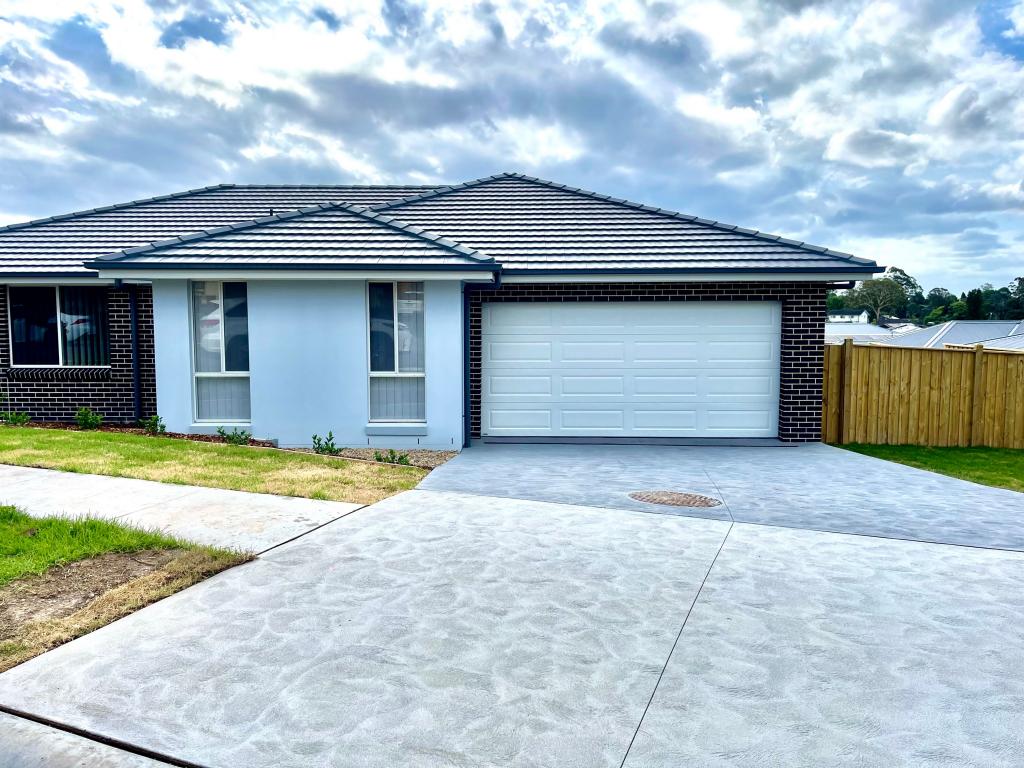 5 Waterhouse Pl, Airds, NSW 2560