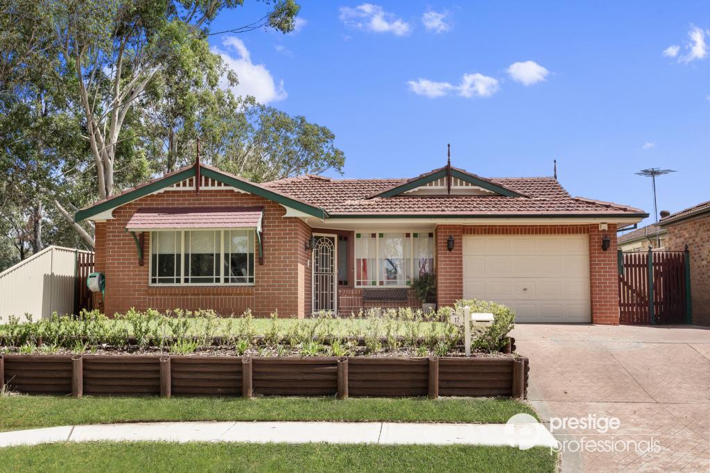 17 Merryville Ct, Wattle Grove, NSW 2173