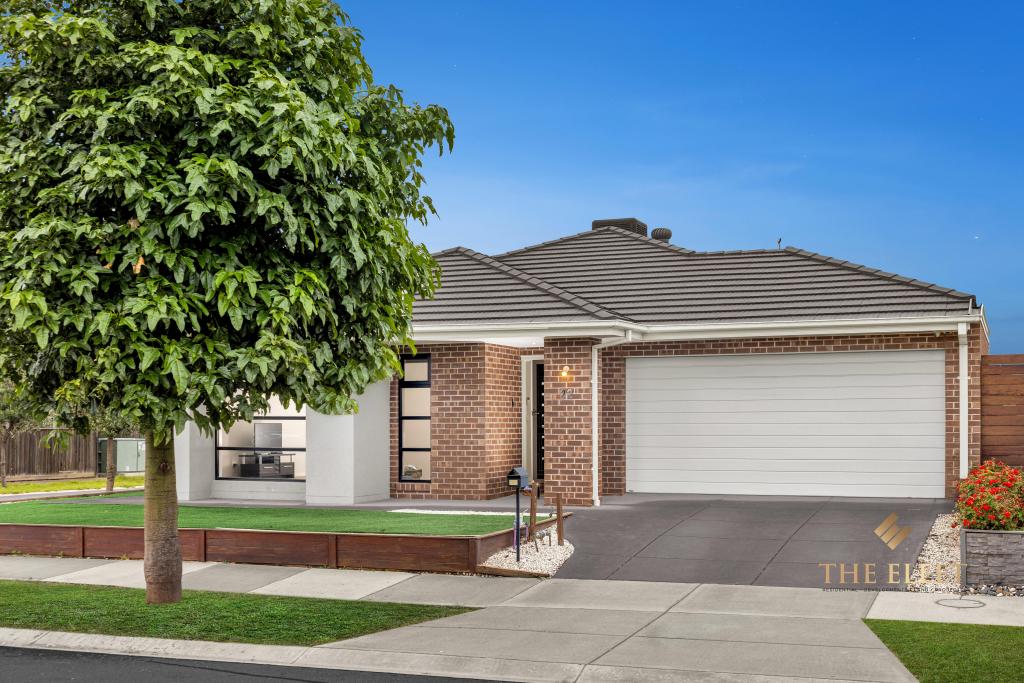 22 Dutch Ave, Manor Lakes, VIC 3024