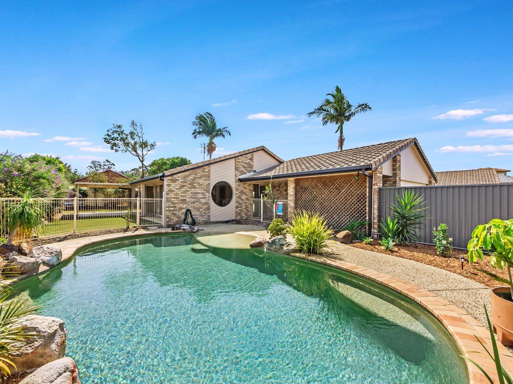 2 Jura Pde, Merrimac, QLD 4226