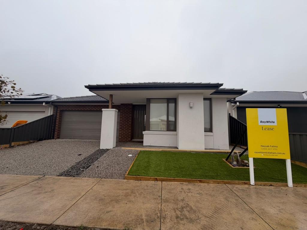 30 CAMUS RD, BEVERIDGE, VIC 3753