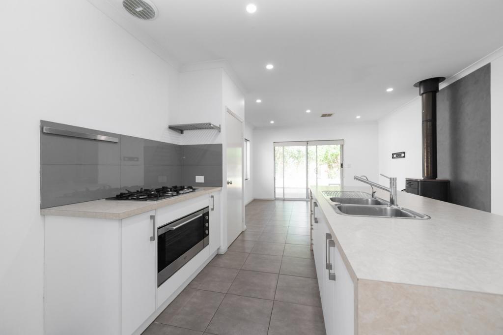 20 FERGUSON ST, MIDDLE SWAN, WA 6056