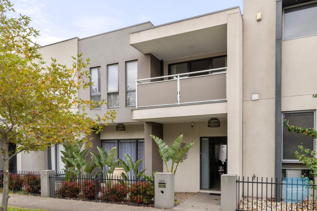 145 THE ESPLANADE, CAROLINE SPRINGS, VIC 3023