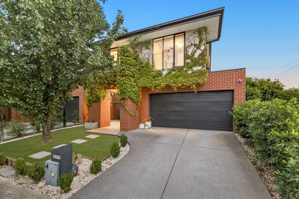 4 Denton Dr, Officer, VIC 3809