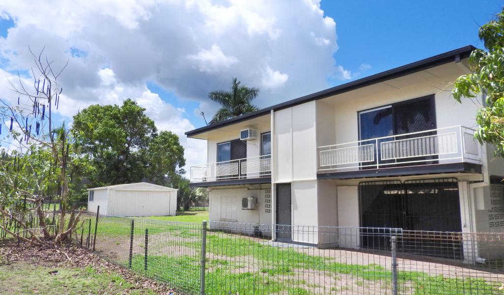 1526 Riverway Dr, Kelso, QLD 4815